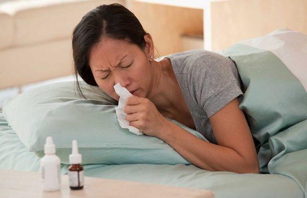 Як полегшити кашель: препарати, питво і процедури